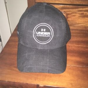 Under Armour fitted hat NWOT.